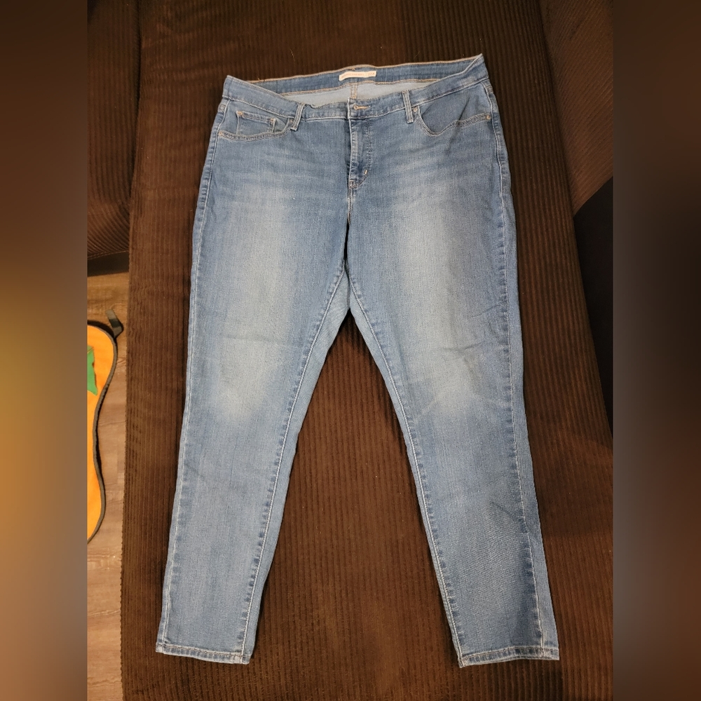 Levi's 310 Shaping Super Skinny Jeans 22W